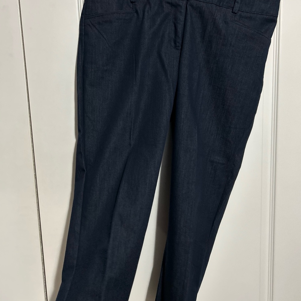 New York & Company Navy Straight Leg Capri